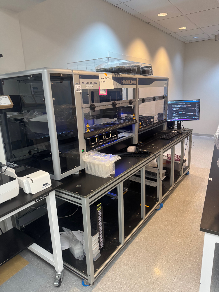 Image of Hamilton Microlab STARPlus Liquid Handler